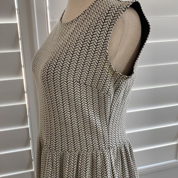 Sz 2 Tall Ann Taylor LOFT chevron cream & charcoal sheath dress - Picture 11 of 12